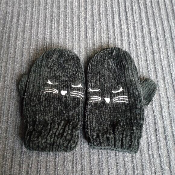 Cat Knitted Mittens Insulated Toddler Gloves Black - Picture 1 of 3